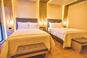 Hotel Plaza by Kavia