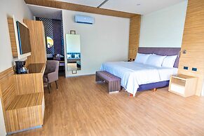 Hotel Plaza by Kavia