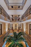 Hotel Plaza by Kavia