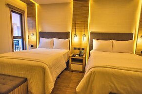 Hotel Plaza by Kavia