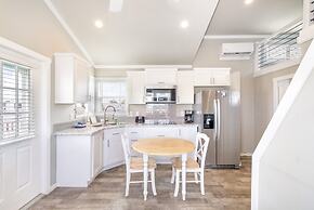 Tropic Island Resort