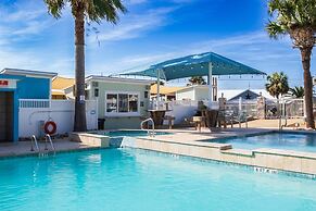 Tropic Island Resort