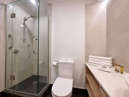 Chic CBD Studio-Aircon-Wifi -Heated Pool