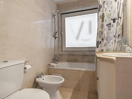 LV Premier Chiado CH1 Balcony Central Elevator