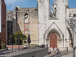 LV Premier Chiado CH1 Balcony Central Elevator