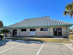 Royal Gulf Beach & Racquet Club 5110 2 Bedroom Condo by RedAwning