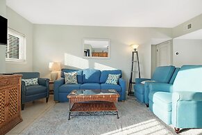 Royal Gulf Beach & Racquet Club 5110 2 Bedroom Condo by RedAwning