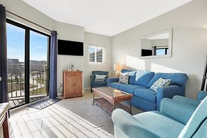 Royal Gulf Beach & Racquet Club 5110 2 Bedroom Condo by RedAwning