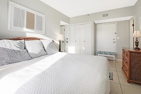 Royal Gulf Beach & Racquet Club 5110 2 Bedroom Condo by RedAwning