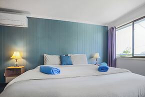 Coast Motel Eden