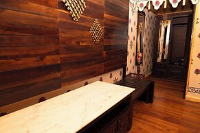 Om Vilas Benares, Varanasi