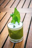 Banana Alaçatı Food & Stay - Adults Only