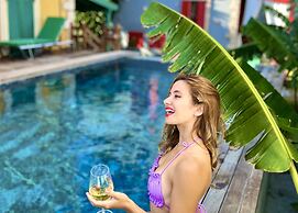 Banana Alaçatı Food & Stay - Adults Only