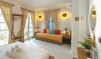 Banana Alaçatı Food & Stay - Adults Only