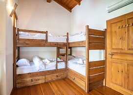 Banana Alaçatı Food & Stay - Adults Only