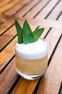 Banana Alaçatı Food & Stay - Adults Only