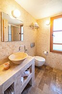 Banana Alaçatı Food & Stay - Adults Only