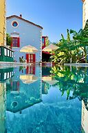 Banana Alaçatı Food & Stay - Adults Only