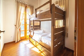 Banana Alaçatı Food & Stay - Adults Only