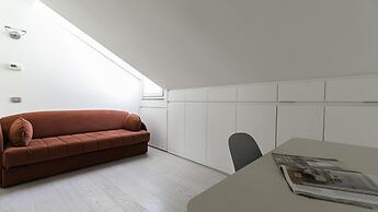 Italianway - Corso Venezia 7 - Traviata