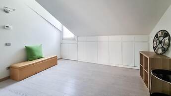 Italianway - Corso Venezia 7 - Traviata