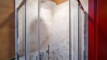 Italianway - Corso Venezia 7 - Traviata