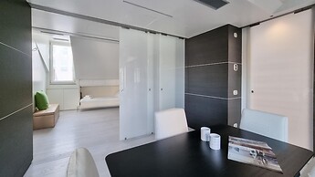 Italianway - Corso Venezia 7 - Traviata