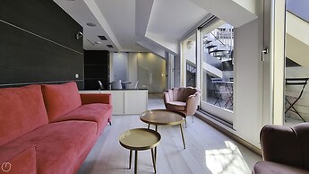 Italianway - Corso Venezia 7 - Traviata