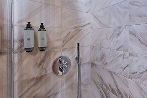 Italianway - Corso Venezia 7 - Traviata