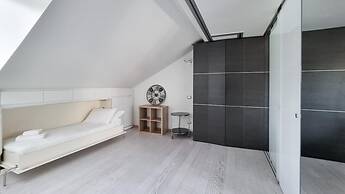 Italianway - Corso Venezia 7 - Traviata