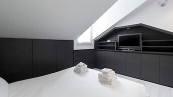 Italianway - Corso Venezia 7 - Traviata