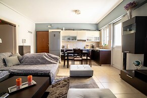 Kalithea train station 1bedroom 2persons