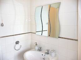 Doncaster -very Quiet-private Parking-dog Friendly