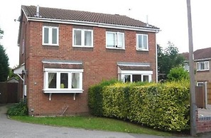 Semi Detached House - Large Enclosed Garden