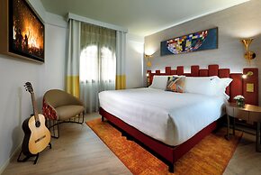 Hard Rock Hotel Marbella – Puerto Banús