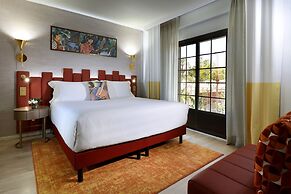 Hard Rock Hotel Marbella – Puerto Banús