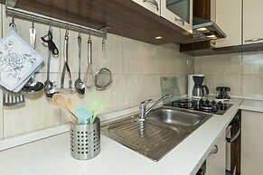 Apt. With Terrace & Garden, 2 min to the Beach