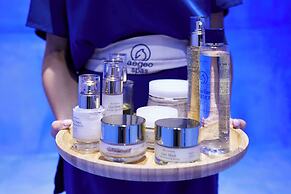 Sea Breeze Santorini Beach Resort, Curio Collection Hilton