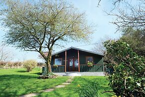 Merlins Cabin - 2 Bed - Blaen Cedi Farm