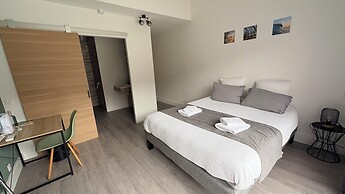 Logis Hôtel Paris-Madrid