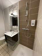 Logis Hôtel Paris-Madrid