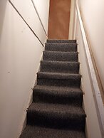 2-beds Studio Located in Parkgate Rotherham