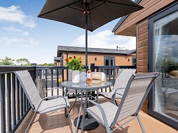 The Cotswold Holiday Lodge