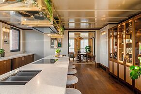 Stunning Apartment with City views