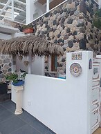 Moschatos Beach House