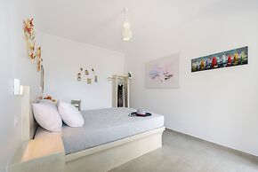 Moschatos Beach House