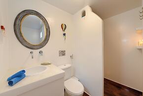 Moschatos Beach House