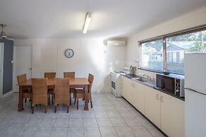 Tasman Holiday Parks-Cairns Cool Waters