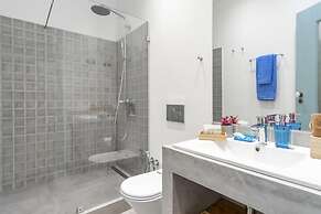 LV Premier Baixa DO1 Spacious Central AC Design