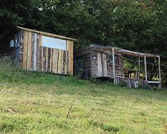 Wood Cabin & 4 Large Bell Tents - Hapus Hideaway